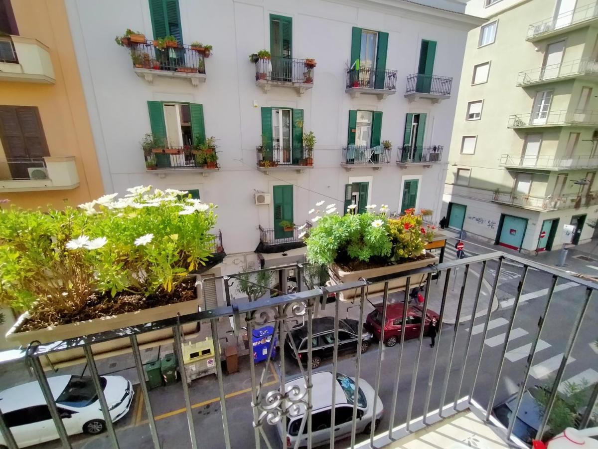 Sonnino Suite Jacuzzi Apartment Bari Eksteriør billede